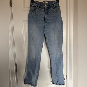 Abercrombie & Fitch The ‘90s Straight Ultra High Rise Jeans